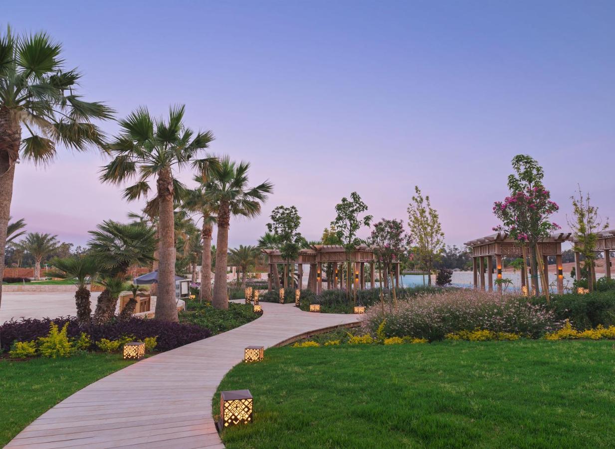 City Of Dreams Mediterranean - Integrated Resort, Casino & Entertainment Limassol Kültér fotó The Village