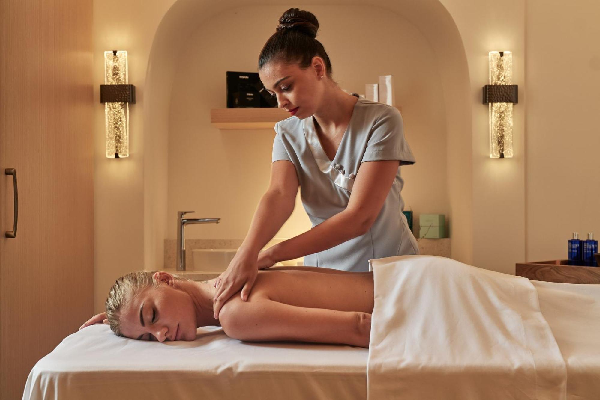City Of Dreams Mediterranean - Integrated Resort, Casino & Entertainment Limassol Kültér fotó Massage