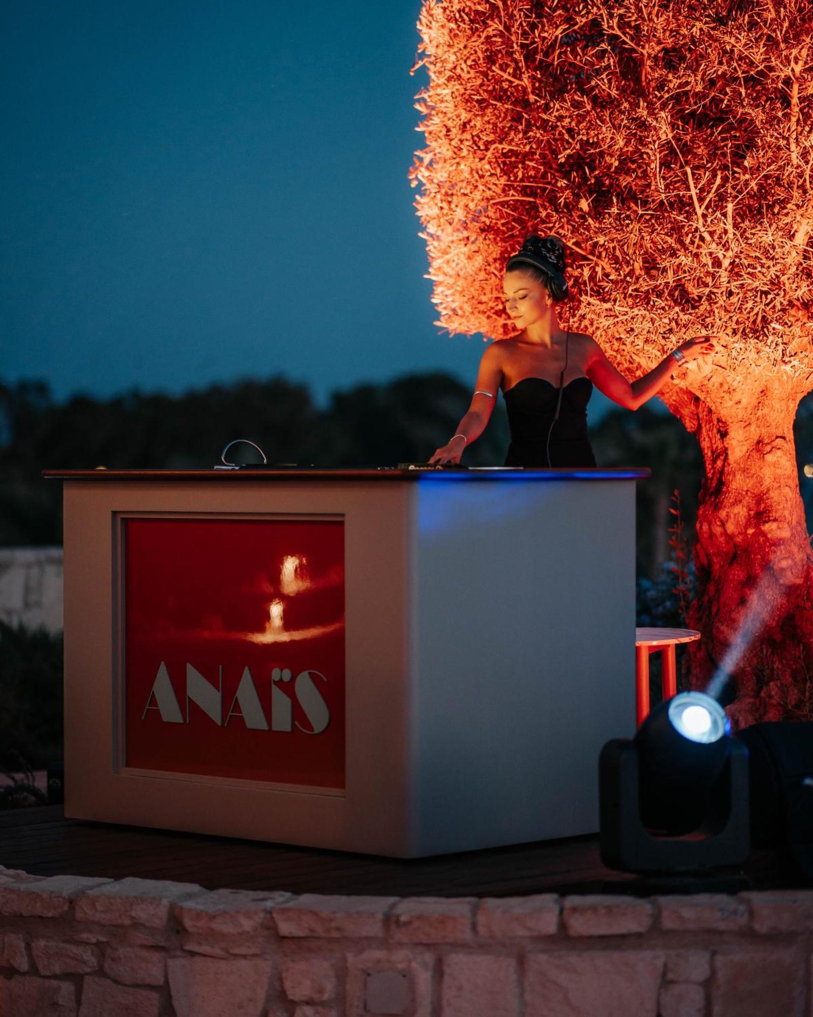 City Of Dreams Mediterranean - Integrated Resort, Casino & Entertainment Limassol Kültér fotó DJ at the 2019 edition