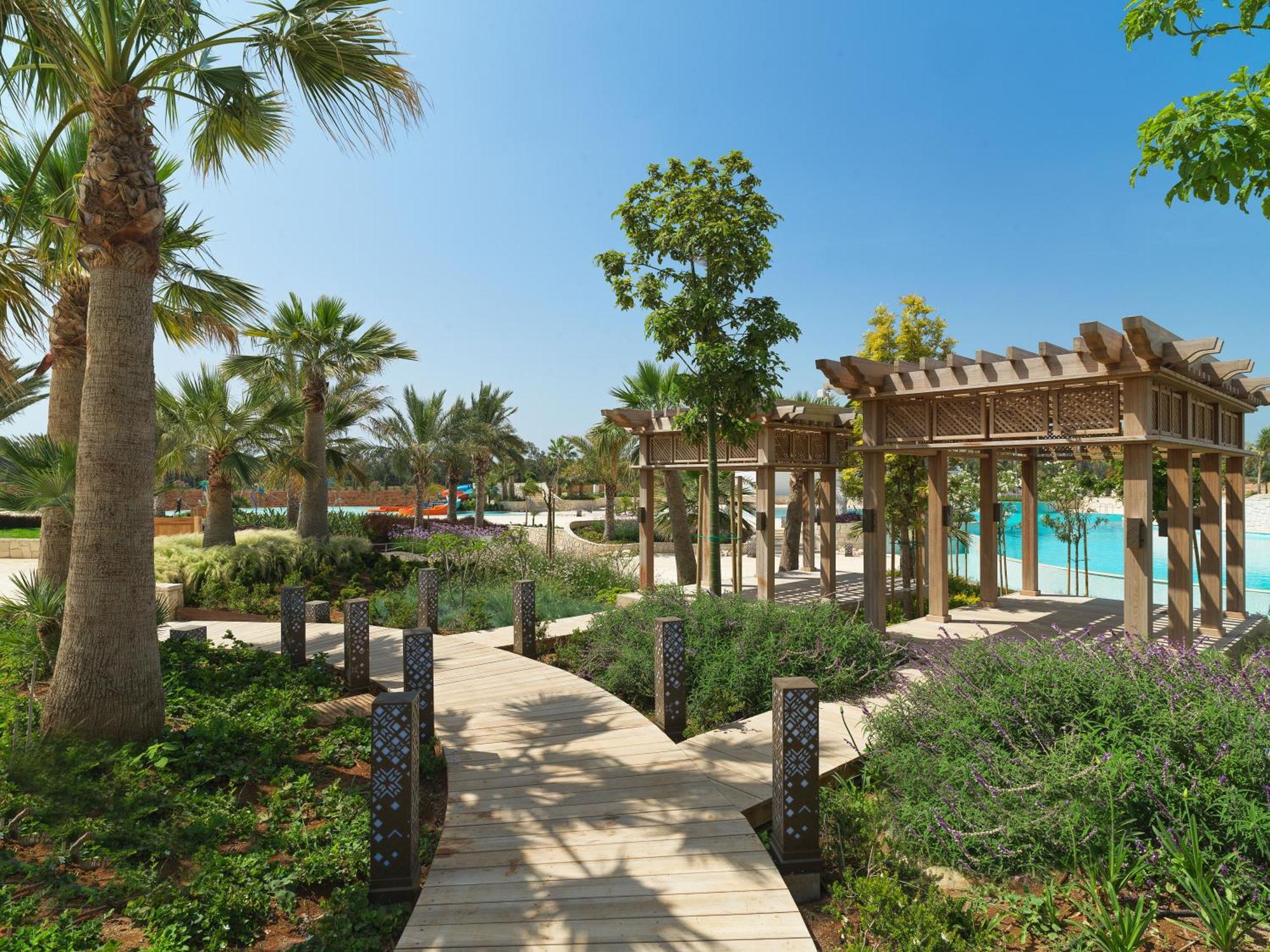 City Of Dreams Mediterranean - Integrated Resort, Casino & Entertainment Limassol Kültér fotó The Village
