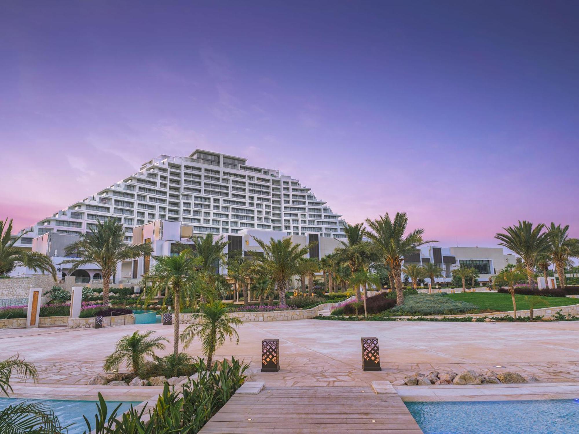 City Of Dreams Mediterranean - Integrated Resort, Casino & Entertainment Limassol Kültér fotó Hilton Sharm El Sheikh Resort