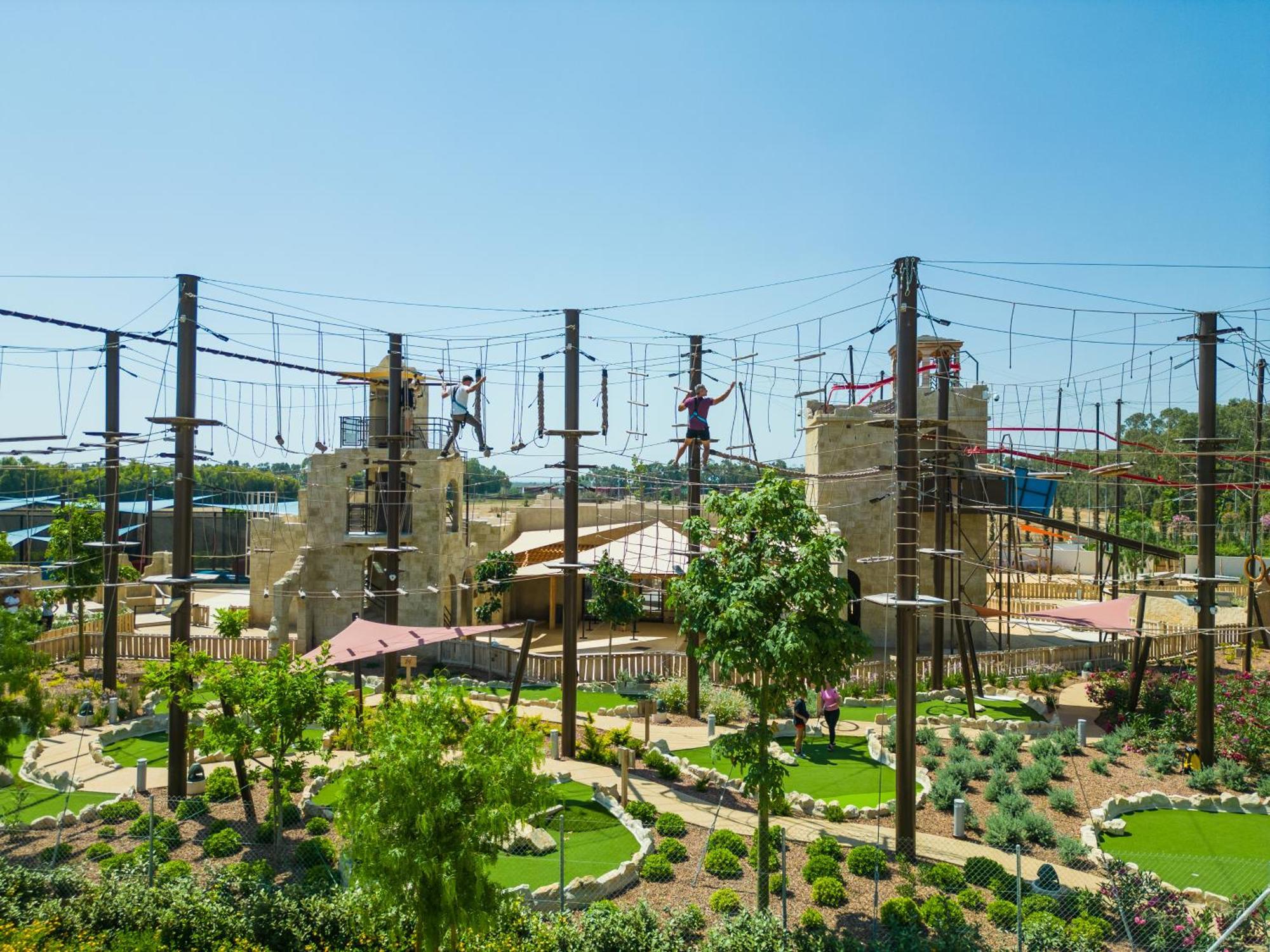 City Of Dreams Mediterranean - Integrated Resort, Casino & Entertainment Limassol Kültér fotó Adventure Park